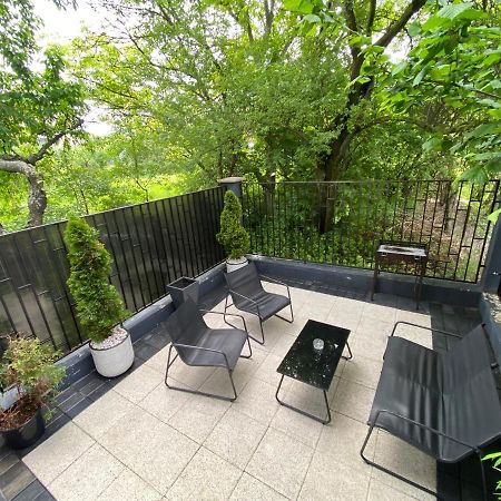 Garden Apartament Petrila Εξωτερικό φωτογραφία