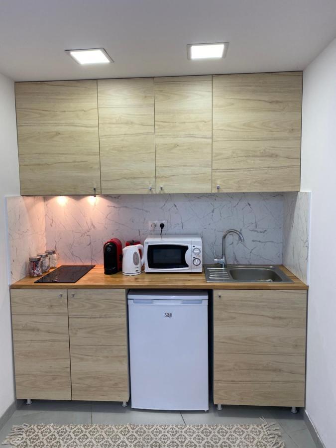Garden Apartament Petrila Εξωτερικό φωτογραφία