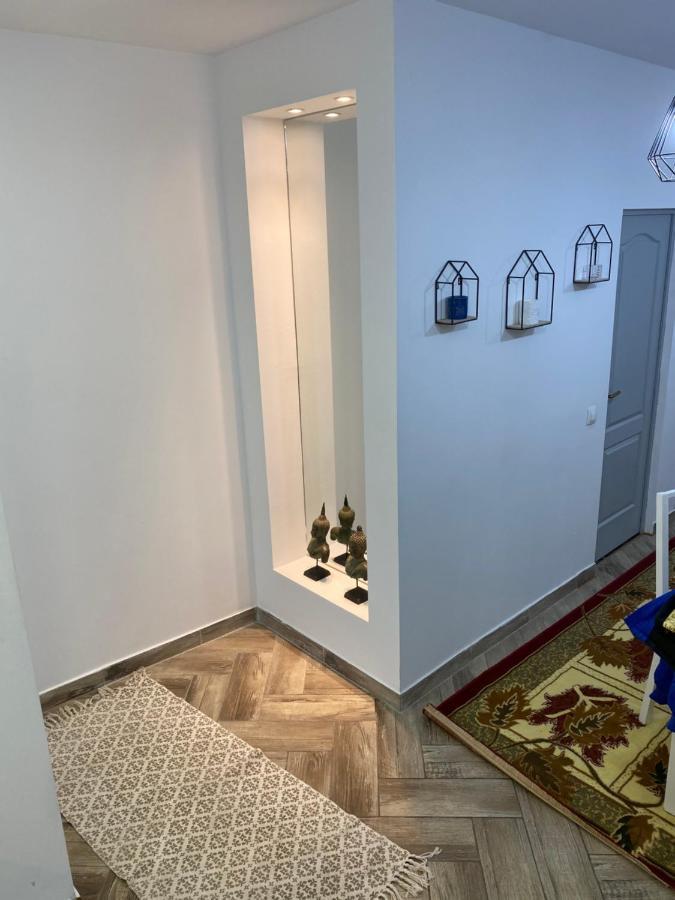 Garden Apartament Petrila Εξωτερικό φωτογραφία